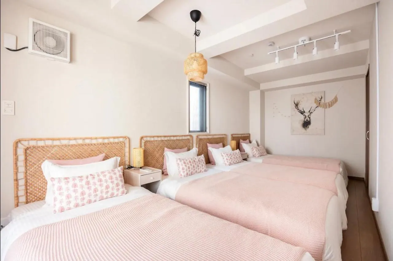 Ferienwohnung 上野駅徒歩５分シングルベッド４台＋布団２セット1Ldk Präfektur Tokio Apartment